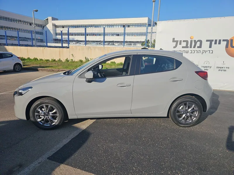 Mazda 2 nouvelle voiture, 2025