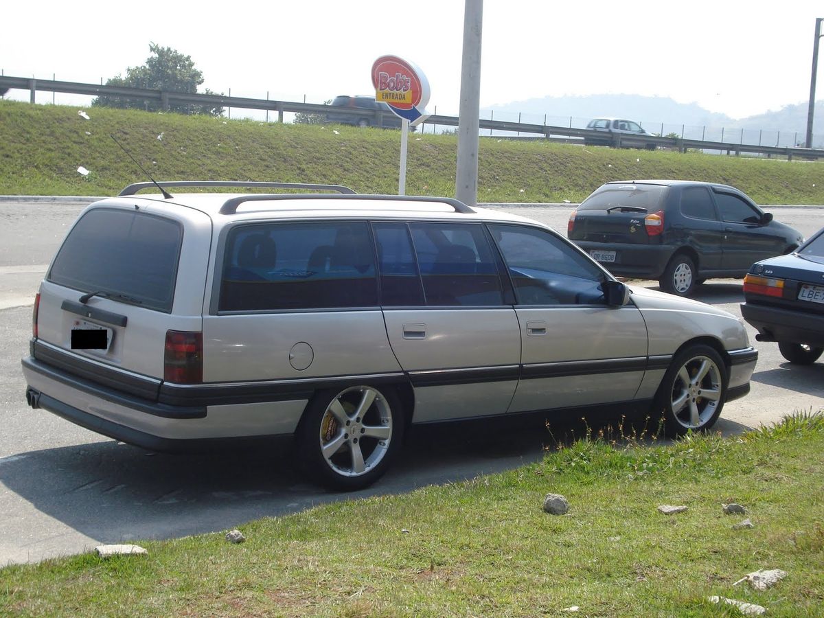 Chevrolet Omega 1992. Carrosserie, extérieur. Break 5-portes, 1 génération