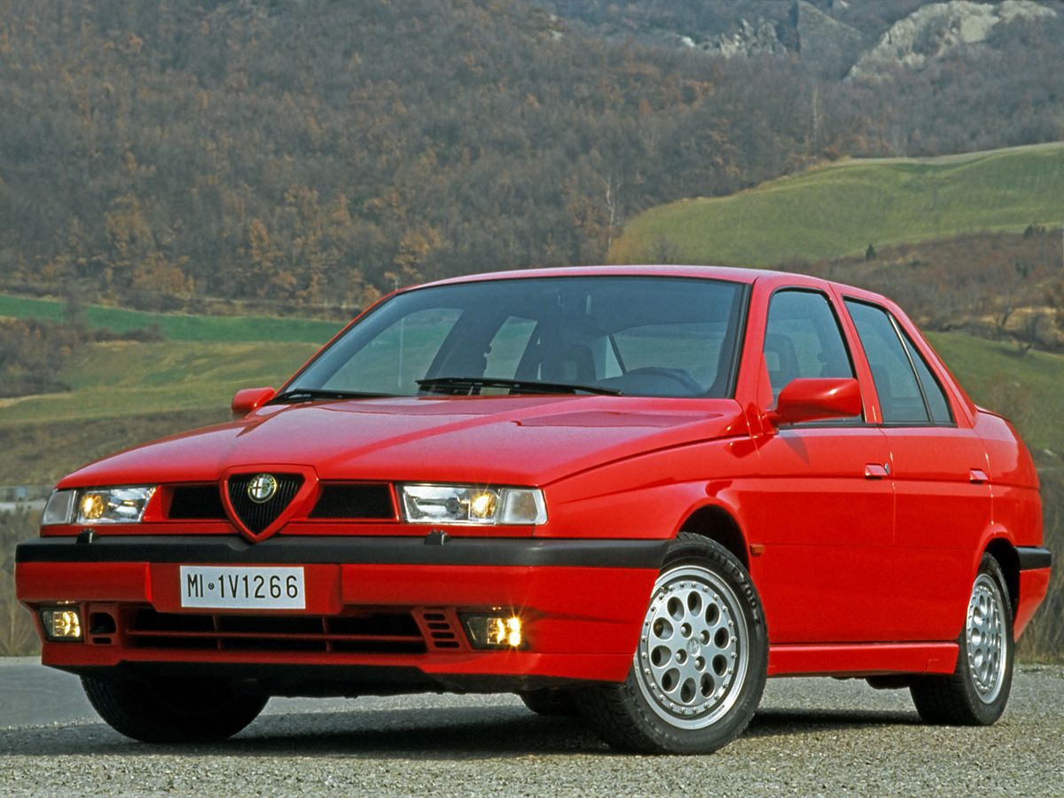 Alfa Romeo 155 1992. Carrosserie, extérieur. Berline, 1 génération