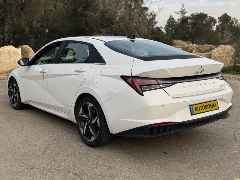 יונדאי אלנטרה יד 2 רכב, 2022, פרטי