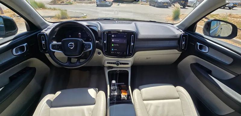 וולוו XC40 יד 2 רכב, 2023, פרטי