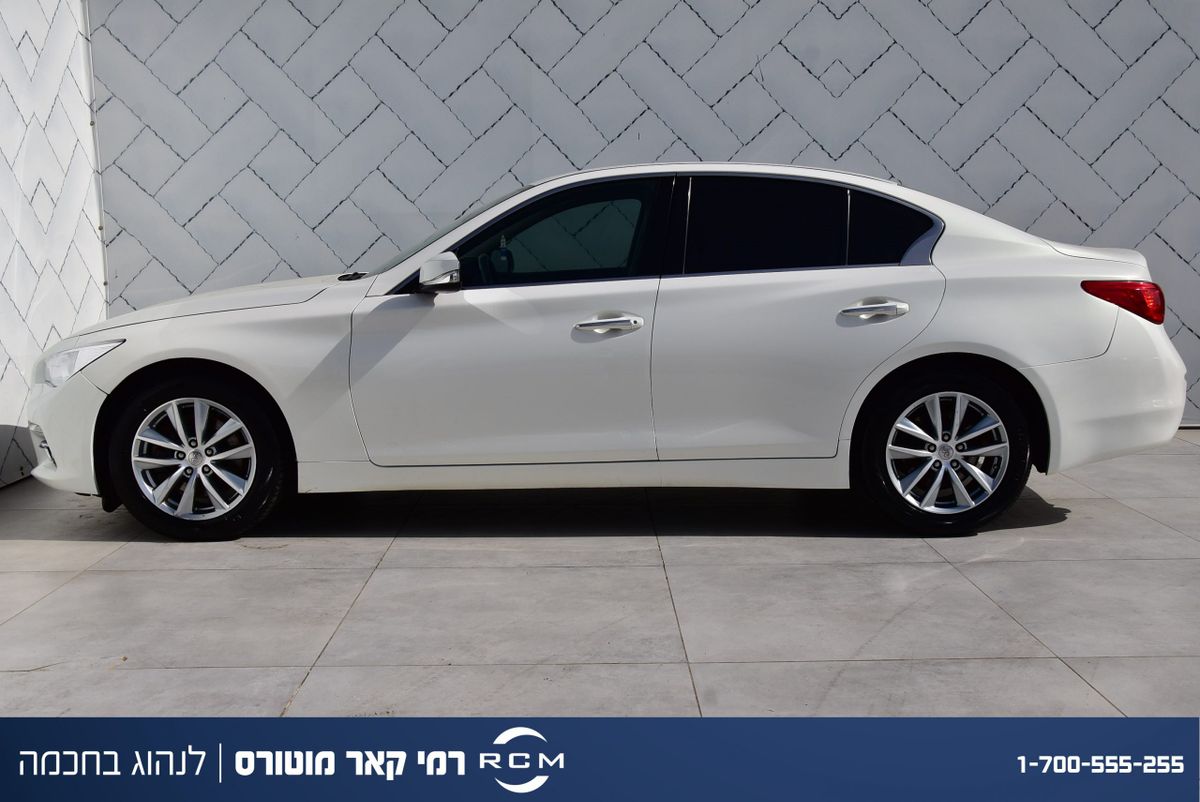 Infiniti Q50 2nd hand, 2015