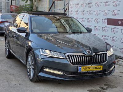 Skoda Superb, 2021, photo