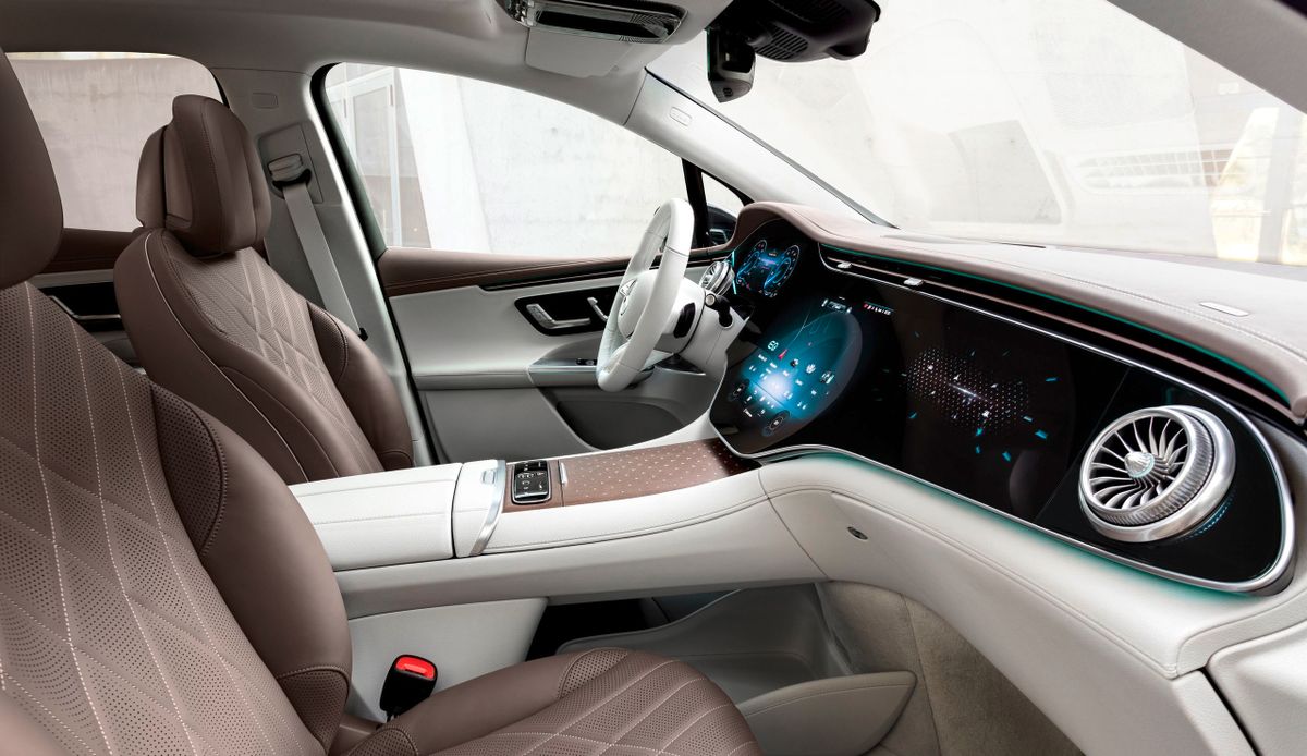 مرسيدس EQE SUV 2022. المقاعد الأمامية. SUV ٥ أبواب, 1 الجيل