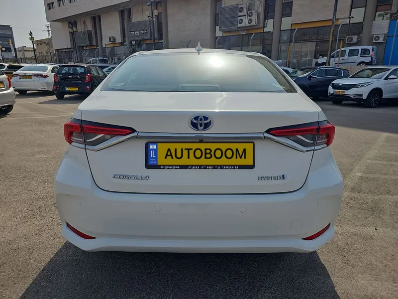 Toyota Corolla 2nd hand, 2021