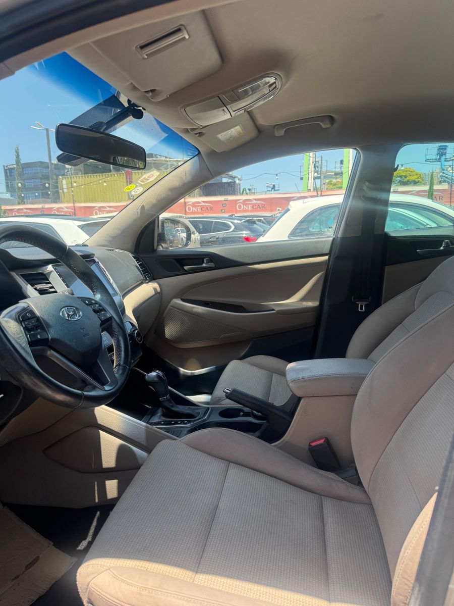 Hyundai Tucson 2nd hand, 2016