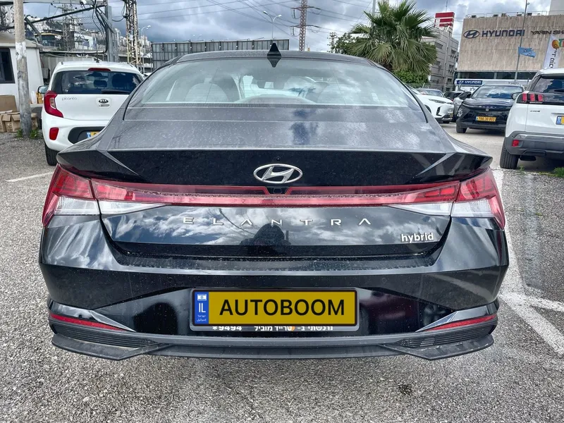 Hyundai Elantra с пробегом, 2022, частная