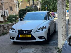 Lexus IS, 2015, фото