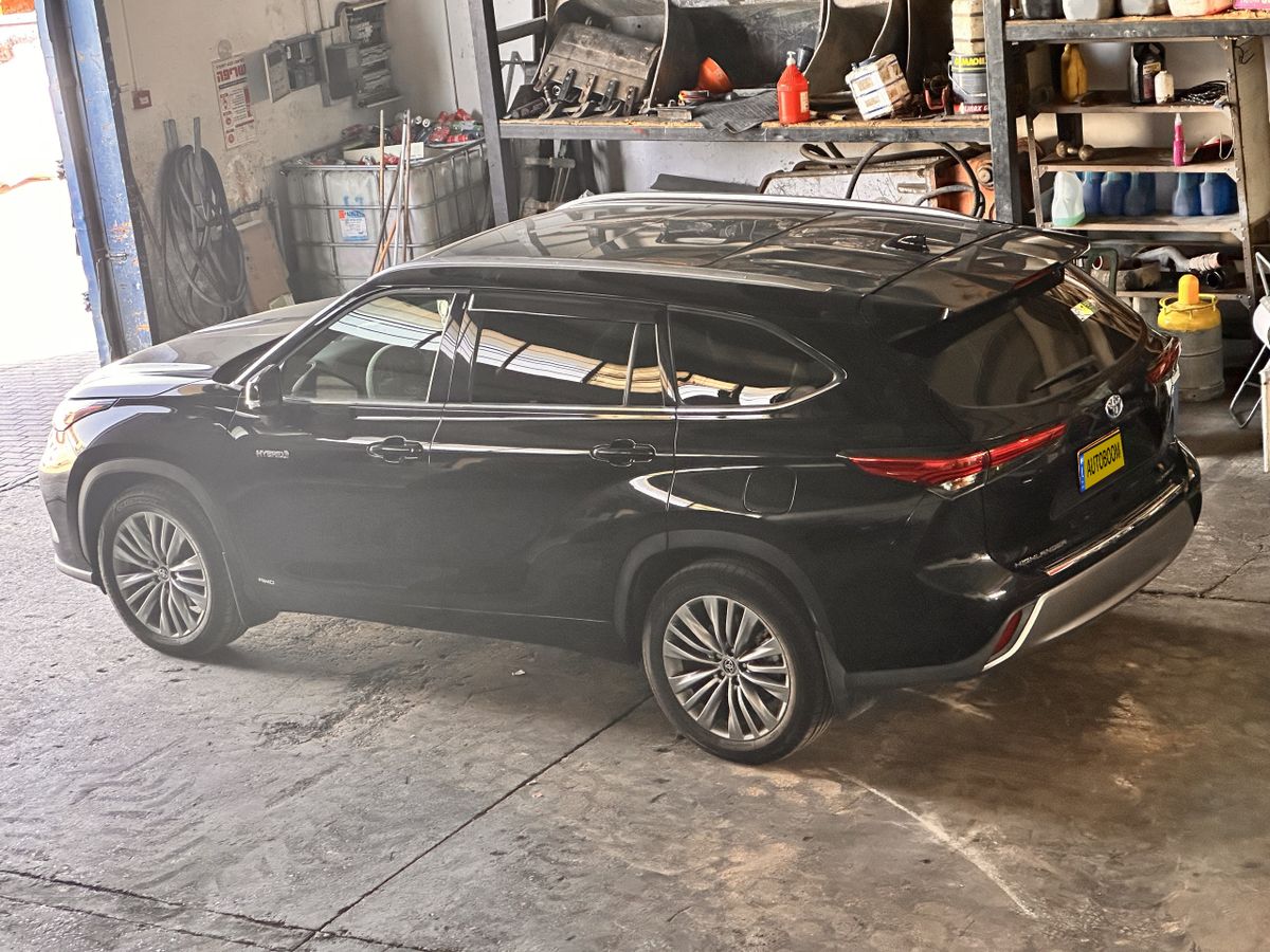 Toyota Highlander 2nd hand, 2021, private hand