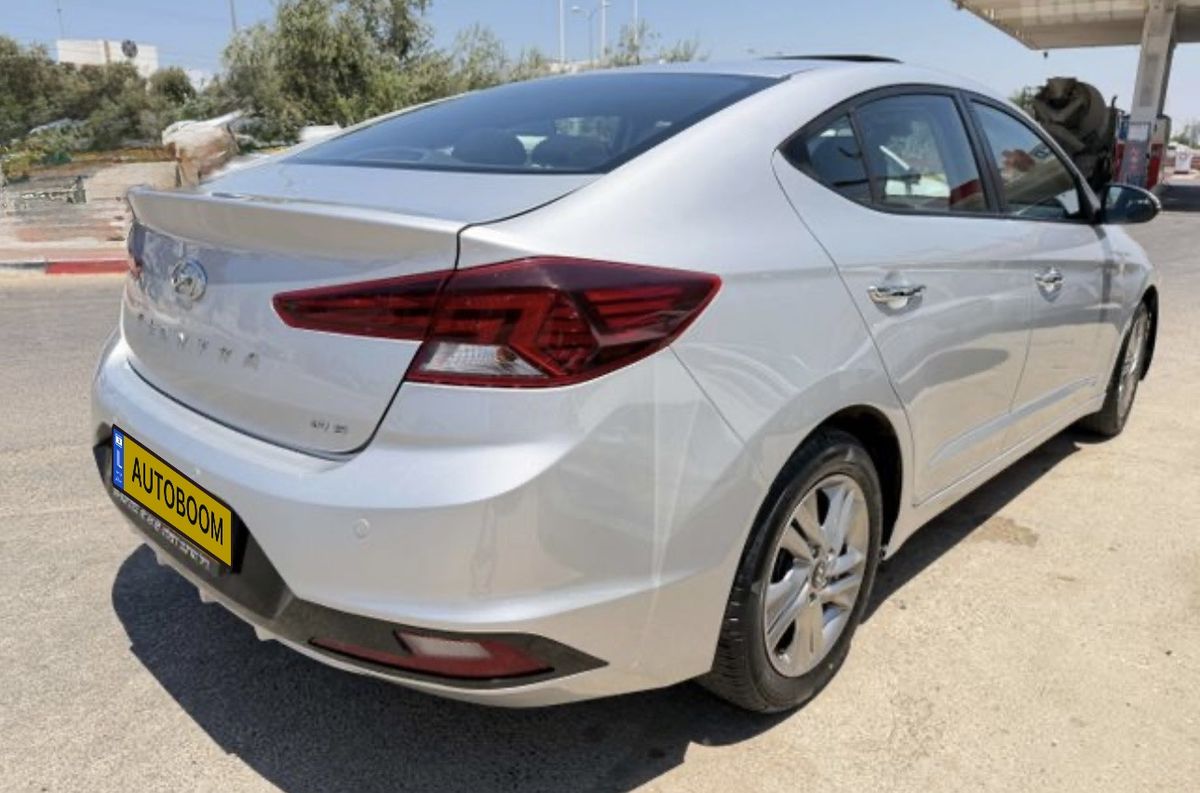 Hyundai Elantra с пробегом, 2019, частная