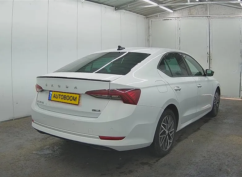 Skoda Octavia с пробегом, 2022