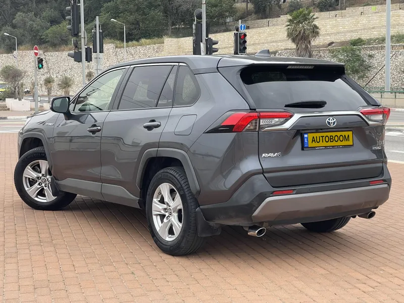 Toyota RAV4 2nd hand, 2020, private hand