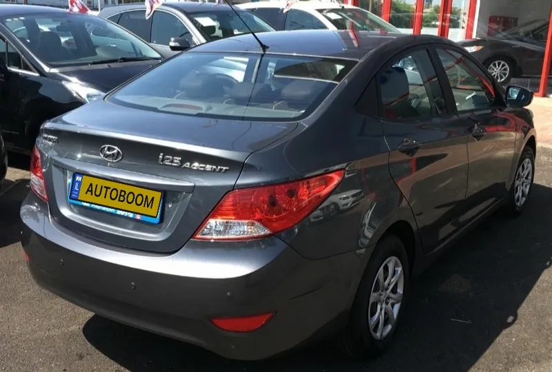 Hyundai i25 2nd hand, 2012, private hand