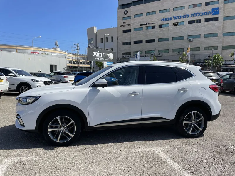 MG EHS 2ème main, 2023, main privée
