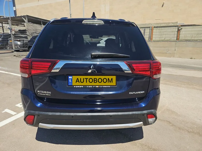 Mitsubishi Outlander 2nd hand, 2018