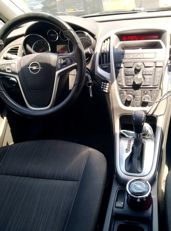 Opel Astra 2nd hand, 2011, private hand