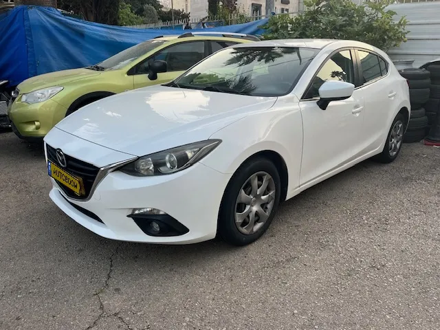 Mazda 3 с пробегом, 2016