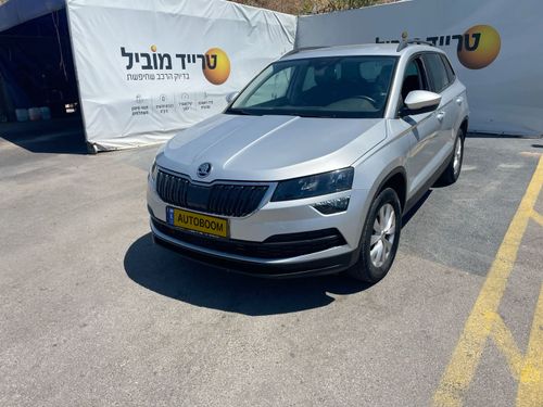 Škoda Karoq, 2020, photo