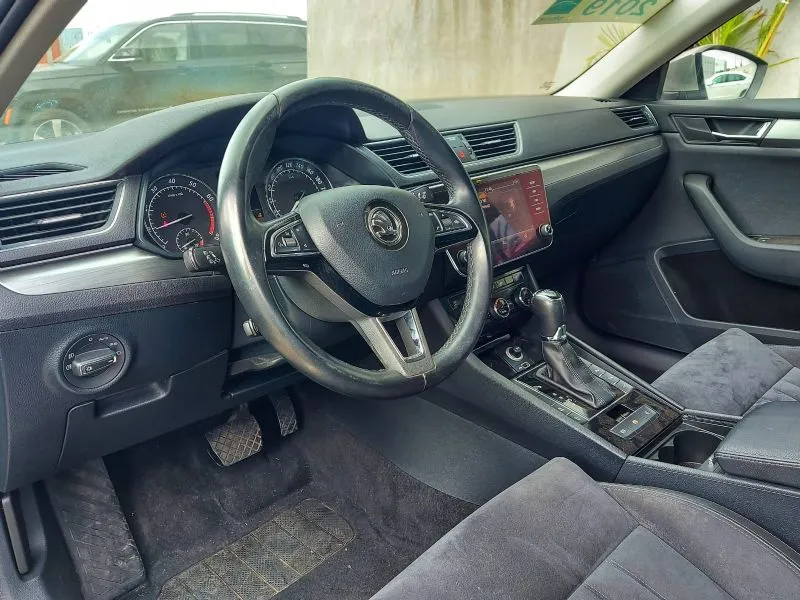 Škoda Superb 2ème main, 2019