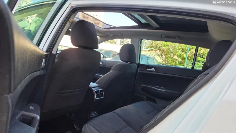 Kia Sportage 2nd hand, 2021, private