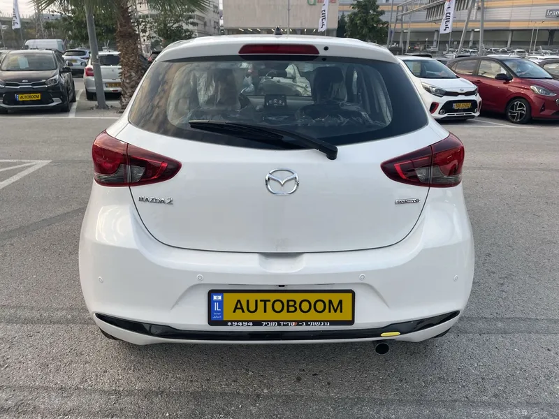 Mazda 2 nouvelle voiture, 2025