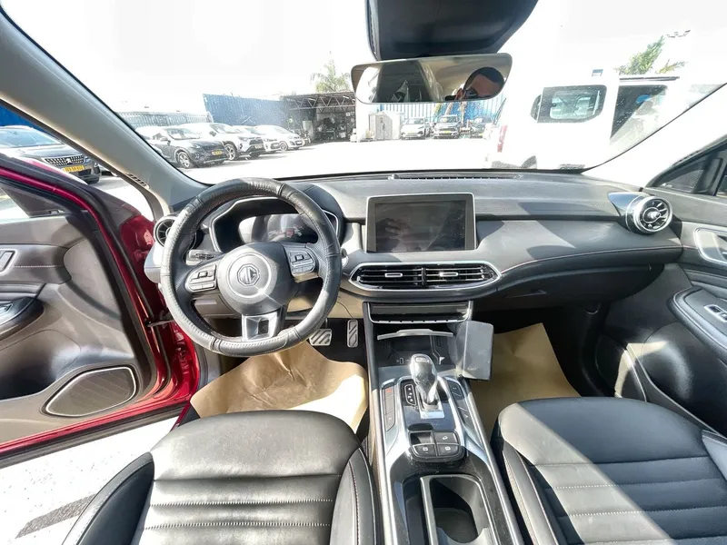 MG EHS 2ème main, 2021, main privée