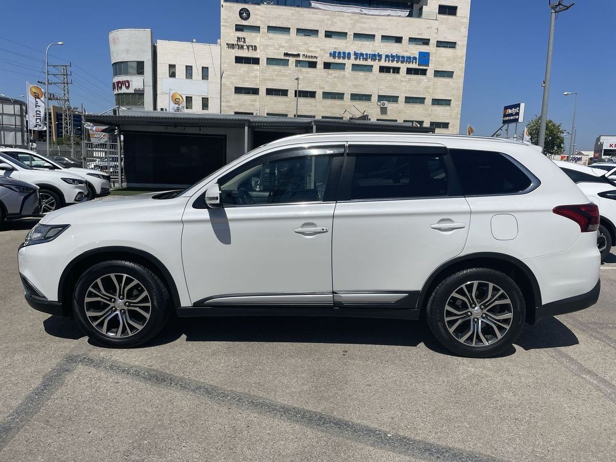 Mitsubishi Outlander 2ème main, 2016, main privée