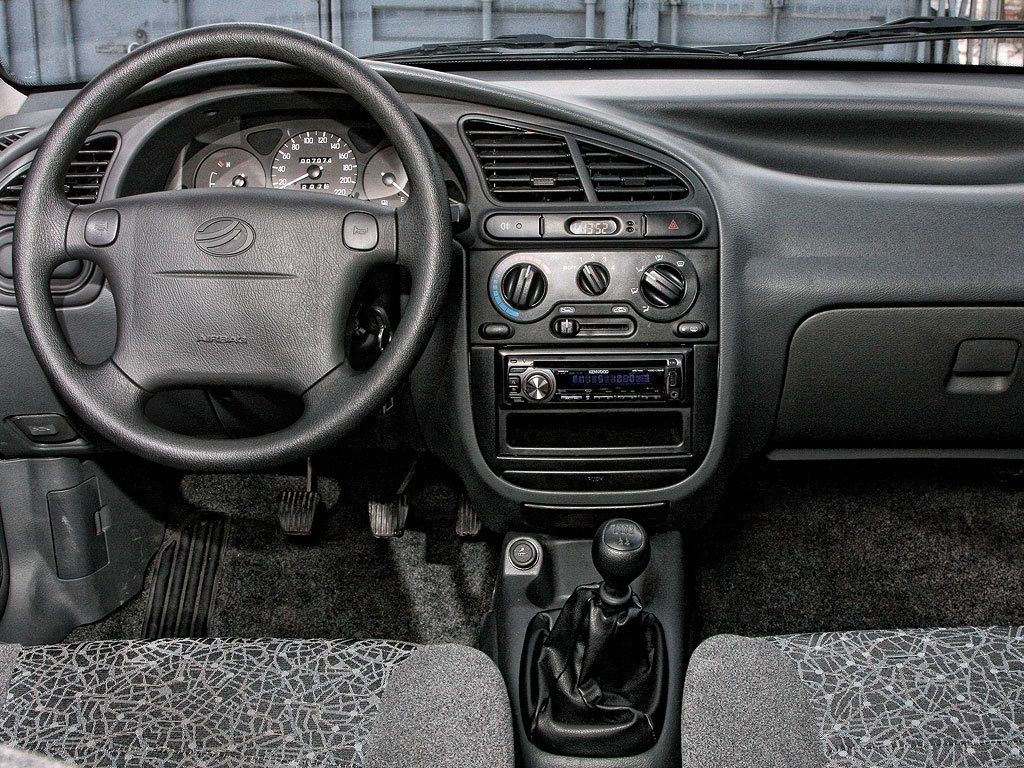 Daewoo Sens 2002. Dashboard. Sedan, 1 generation