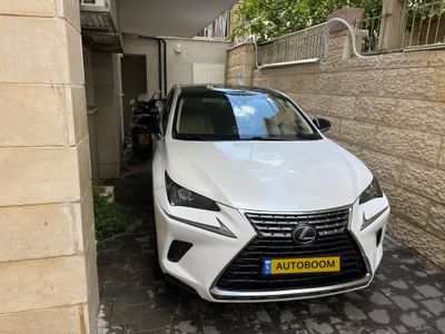 Lexus NX 2ème main, 2018, main privée
