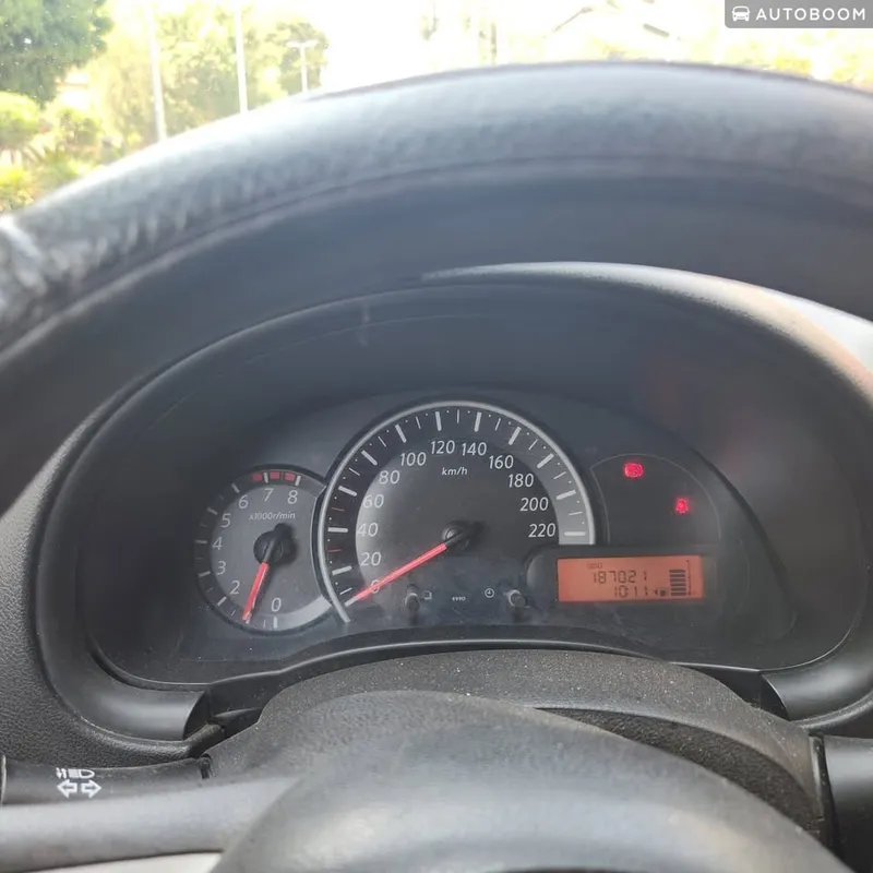 Nissan Micra 2nd hand, 2013, private