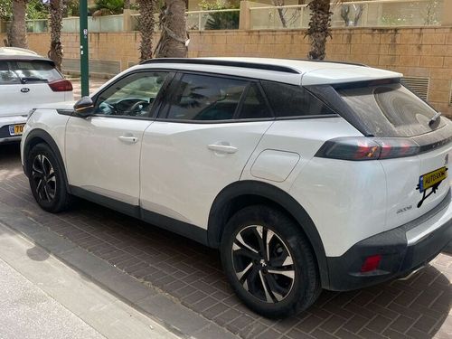 Peugeot 2008, 2023, фото