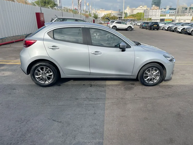 Mazda 2 2nd hand, 2022, private hand
