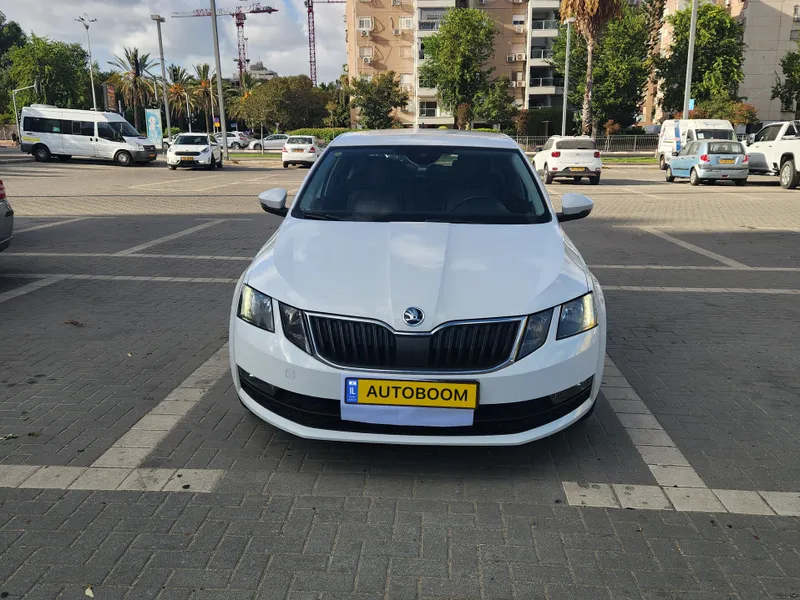 Škoda Octavia 2ème main, 2017, main privée