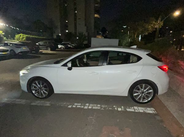 Mazda 3 с пробегом, 2017, частная рука