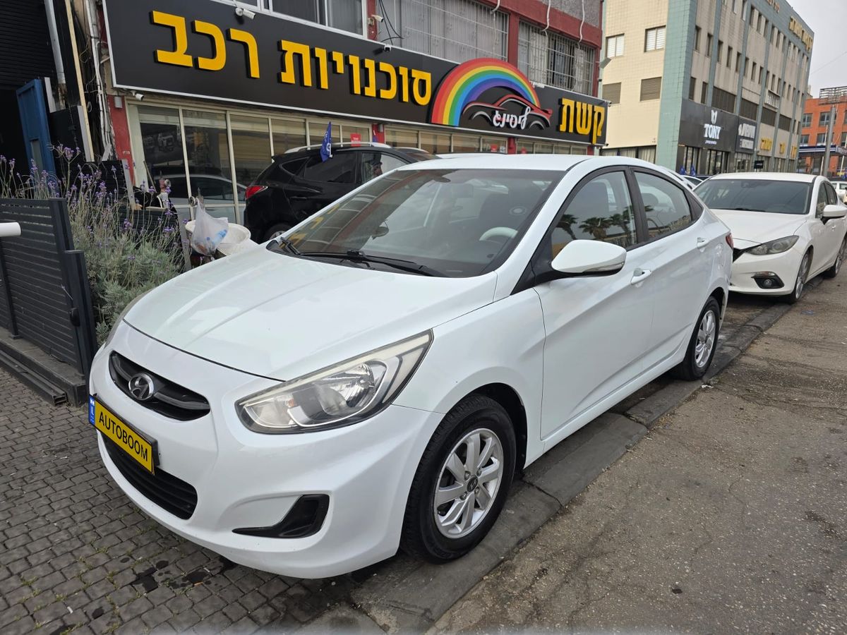 Hyundai i25 2nd hand, 2016