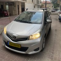 Toyota Yaris 2nd hand, 2012, private