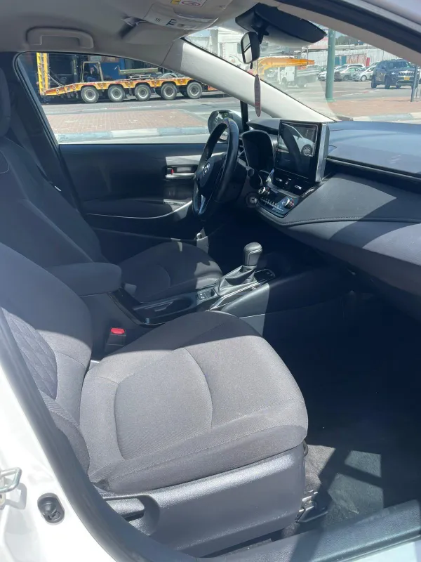 Toyota Corolla 2nd hand, 2021