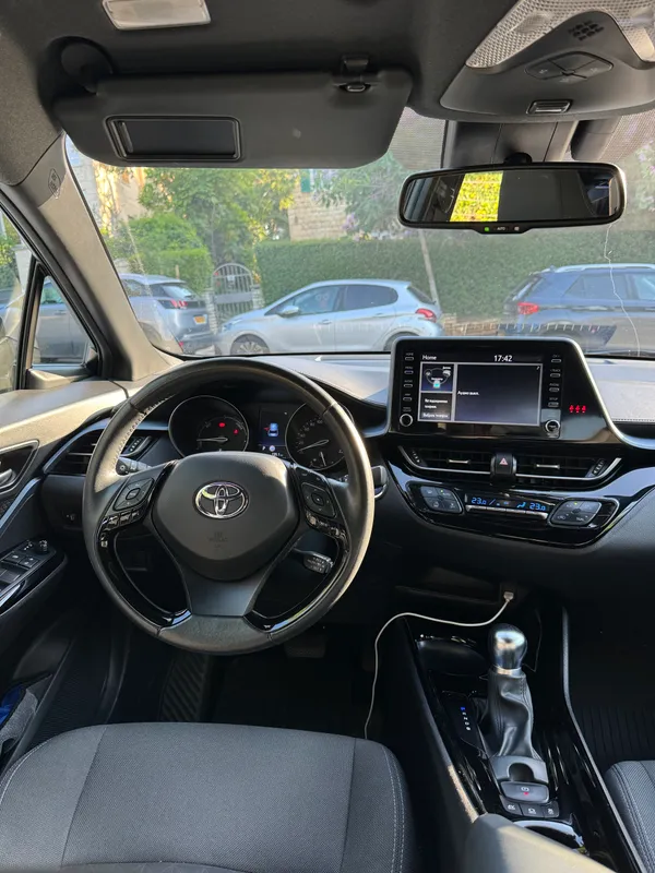 Toyota C-HR 2ème main, 2021, main privée
