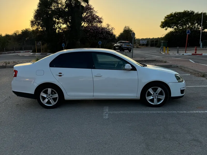 Volkswagen Jetta с пробегом, 2011, частная рука