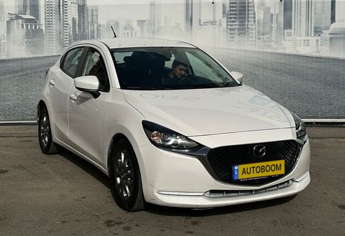 Mazda 2, 2022, фото