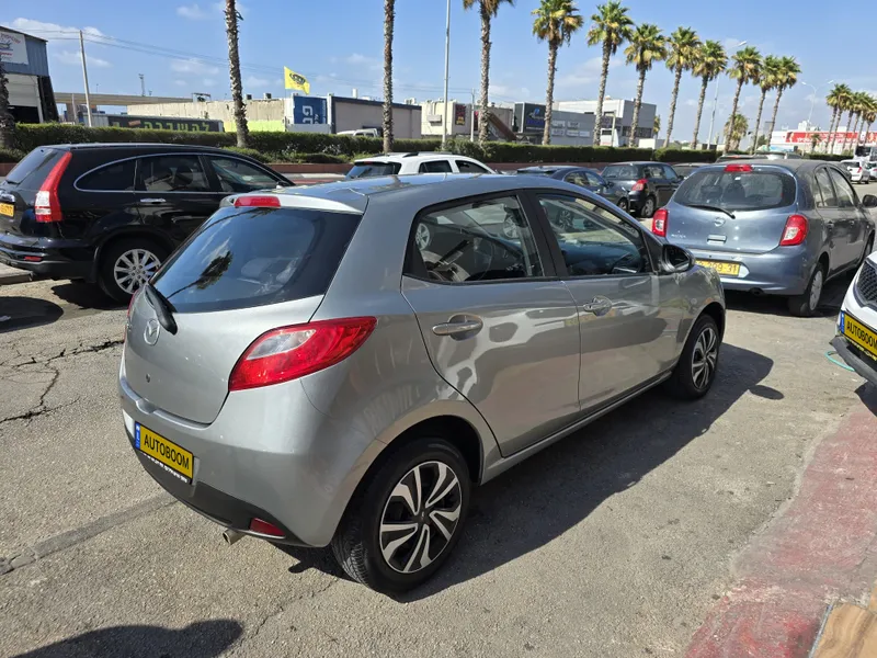 Mazda 2 с пробегом, 2012, частная рука