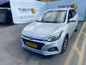 Hyundai i20, 2021, фото