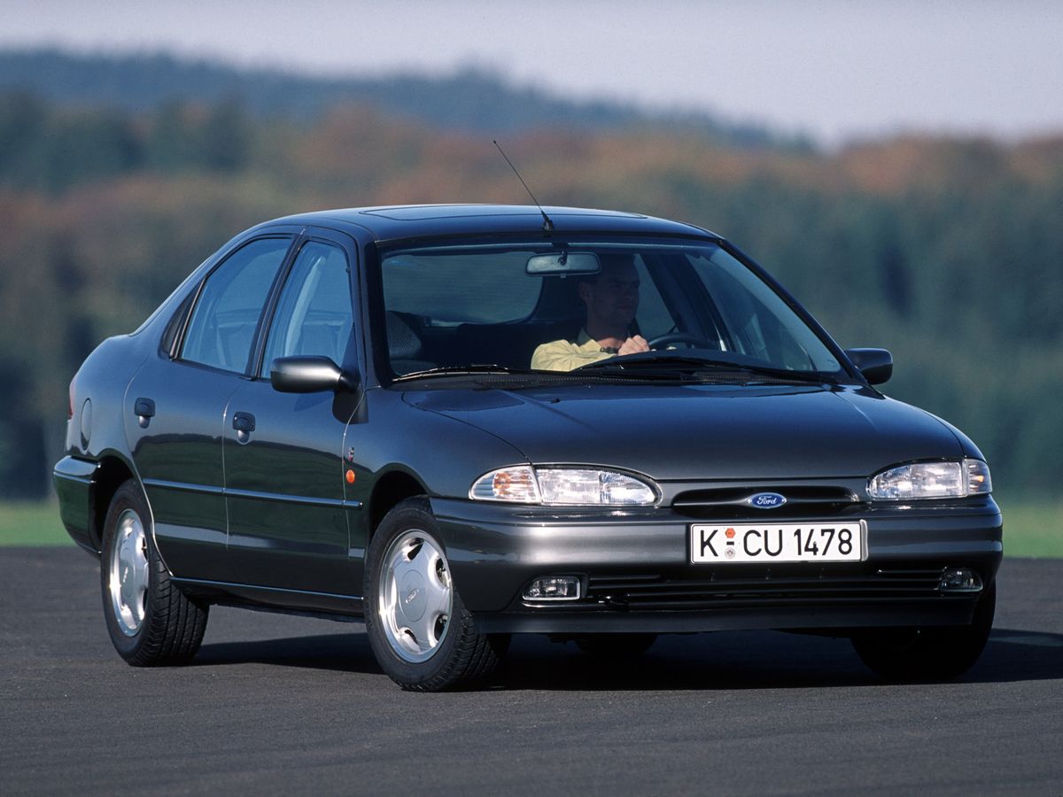 פורד מונדאו ‏1993. מרכב, צורה. ליפטבק, 1 דור