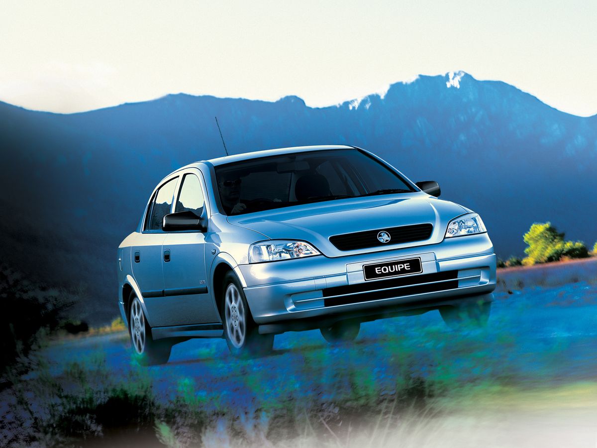 Holden Astra 1999. Carrosserie, extérieur. Berline, 4 génération