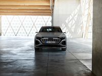 אאודי Q8 e-tron ‏2023. מרכב, צורה. רכב שטח 5 דלתות, 1 דור, שדרוג