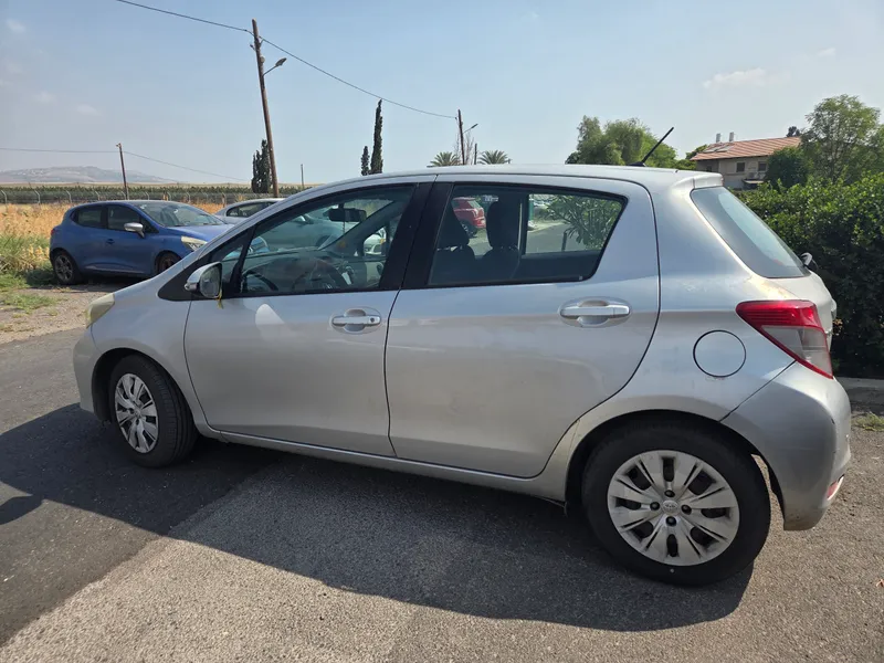 Toyota Yaris 2ème main, 2012, main privée