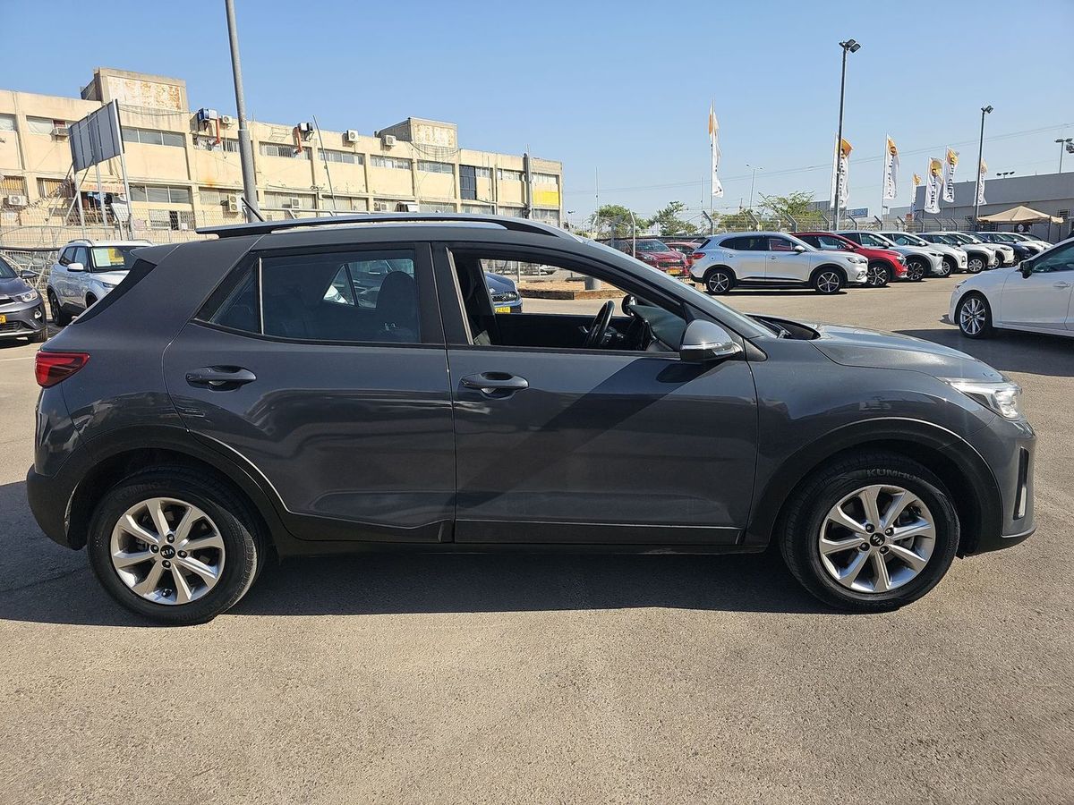 Kia Stonic 2nd hand, 2021, private hand