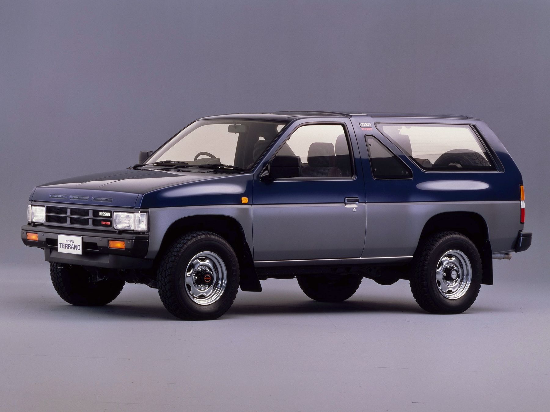 Ниссан террано 1 поколения. Ниссан Террано 1. Nissan Terrano 1988. Nissan Террано 1993. Ниссан Террано 2 поколения.