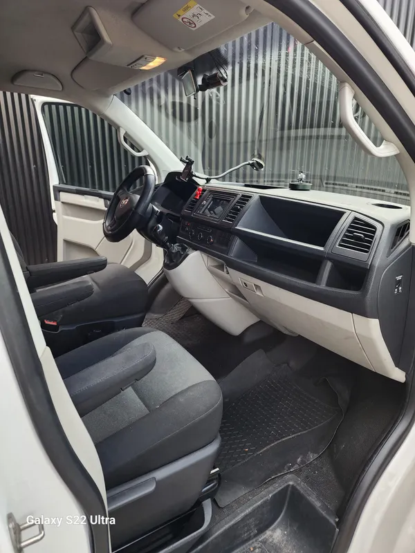 Volkswagen Transporter 2nd hand, 2017, private hand