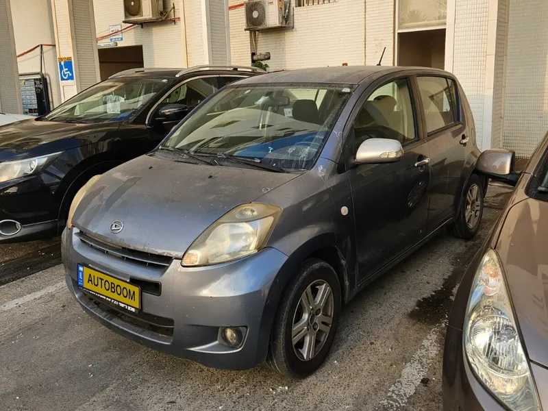 Daihatsu Sirion 2ème main, 2011, main privée